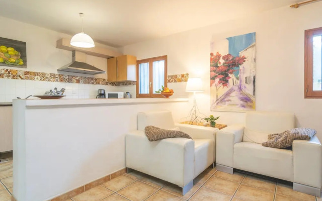 Cas Ciutada in Inca With 2 Bedrooms and 1 Bathrooms