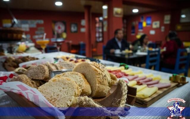 Tonito Hotel