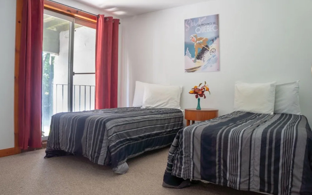 Tyrolean Village Resort-6 Bedroom Chalet