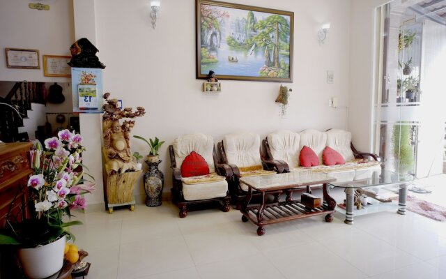 OYO 987 Thanh Thanh Nhan Hotel