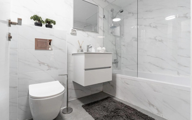 Designed 2BR with 2 bathroom, Terrace and Parking