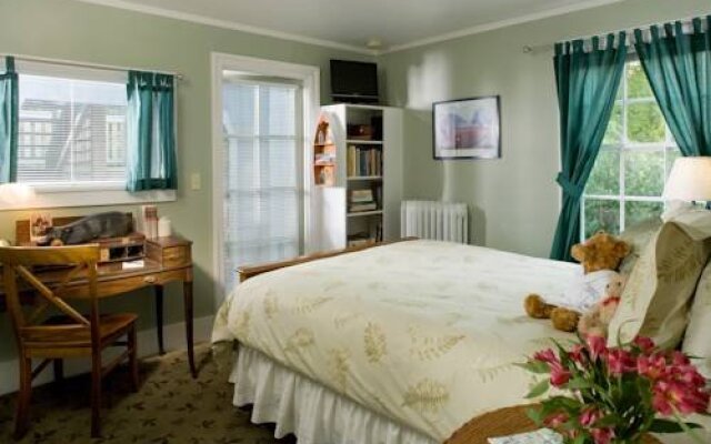 Chambered Nautilus Bed and Breakfast Inn