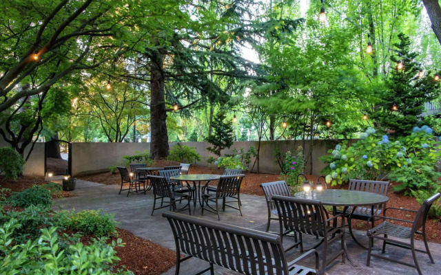 DoubleTree by Hilton Hotel Portland