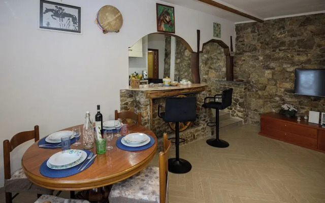 YourHome - Aury House