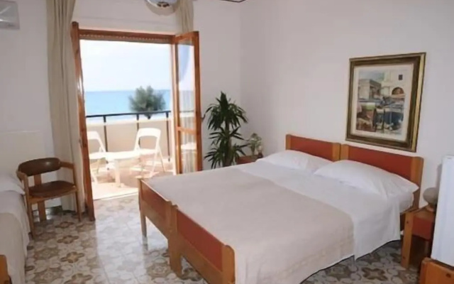 Hotel Harmony