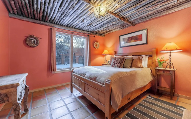 Adobe & Pines Inn