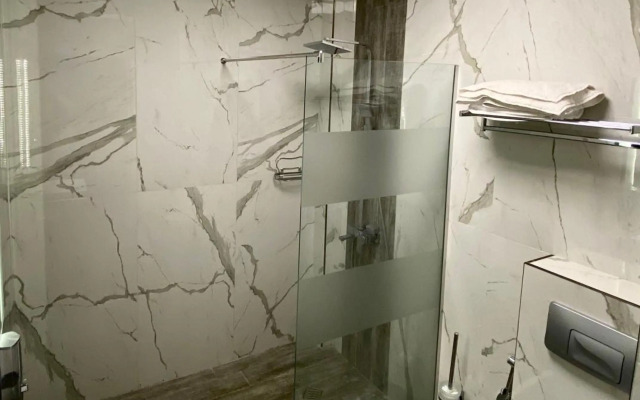 Luxury Apartments Ivon