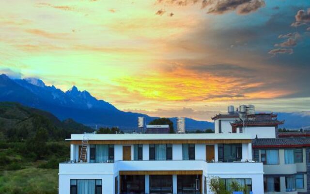 Lijiang Shubai Time · Snow Mountain Scenic Homestay