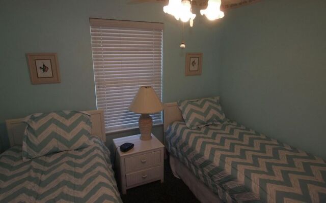 Blue Suede Shoes - 2 Br Condo