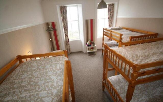 Corrie Hotel