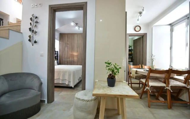Agate Hydra luxury apartment