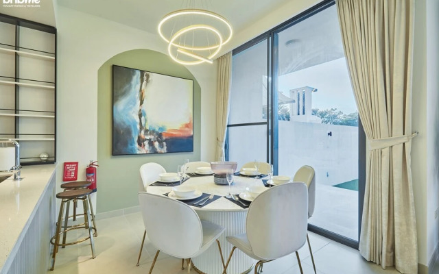 Damac Hills Studio with City View