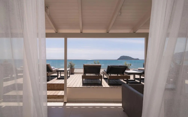 CP Seafront Suites