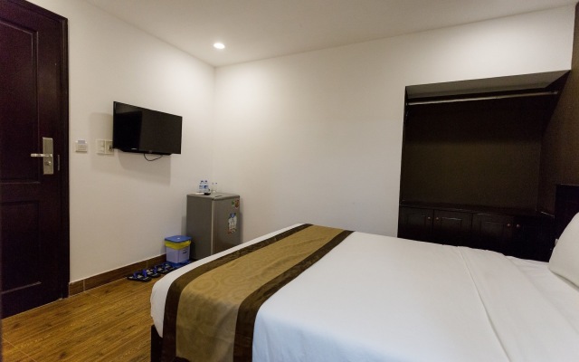Blue Ocean Beachside Hotel Danang