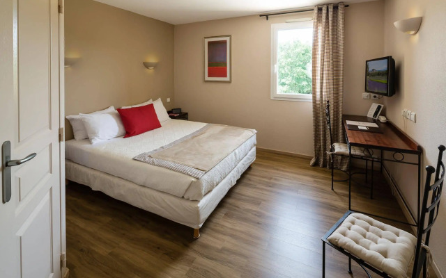 Logis Hôtel La Bastide de Grignan & Restaurant La Chênaie