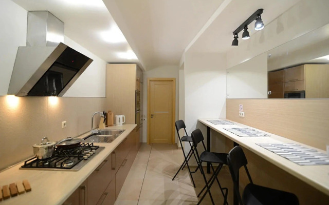 Apartments on Voykova 6