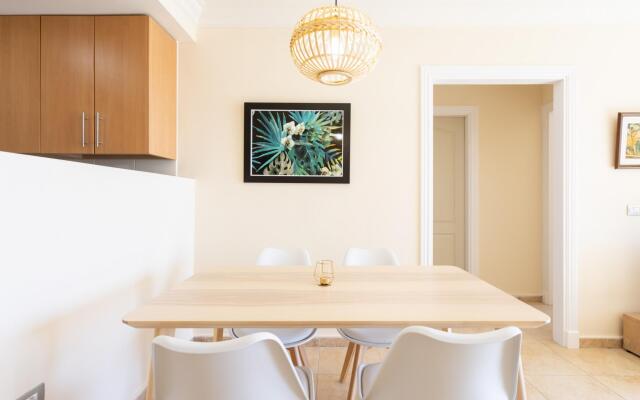 Home2Book Stunning Sea Views El Porís