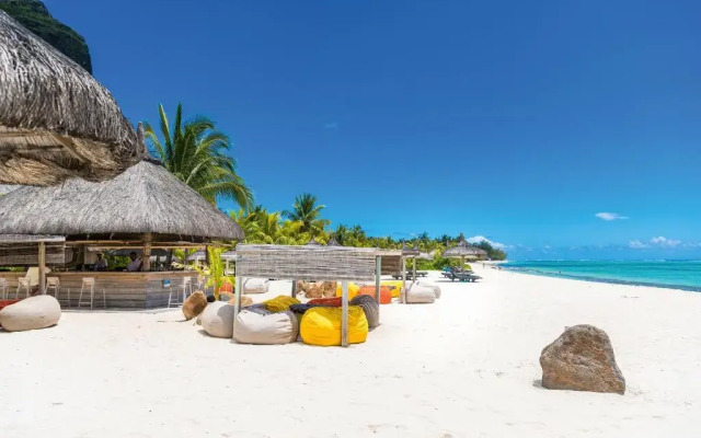 Dinarobin Beachcomber