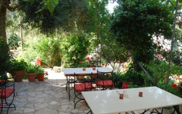 Villa Polyxeni Apartments