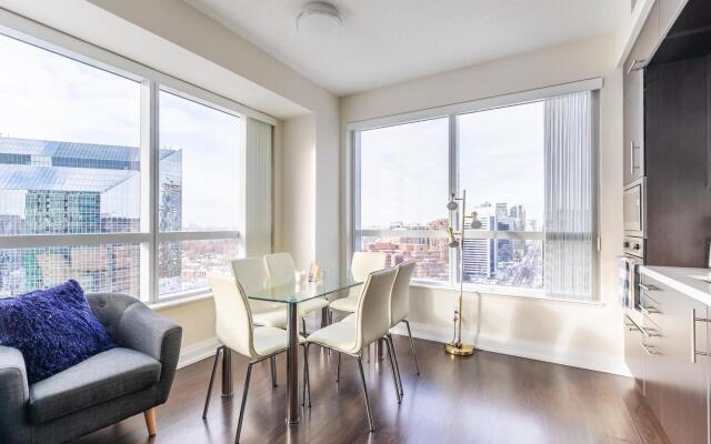 2 Bedroom  2 Bathroom Family Unit. FREE PARKING