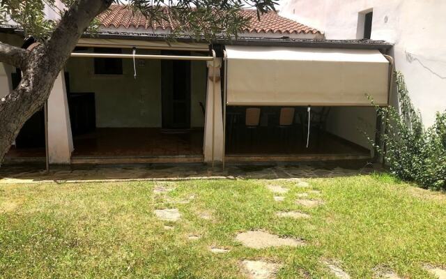 Feng Shui Pool House 28