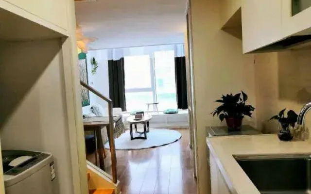 Nantong CBD Zhongnan Rainbow Yiloft Apartment