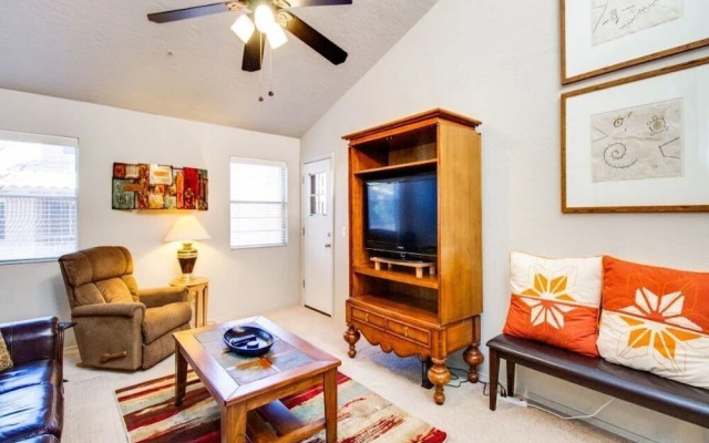 Beautiful Condo in Prime Scottsdale Location!
