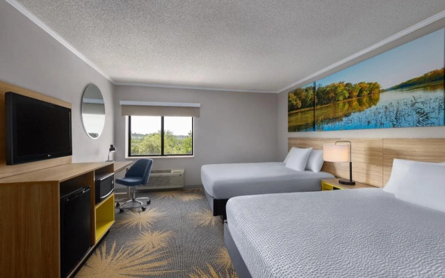 Days Inn by Wyndham Kansas City Northeast