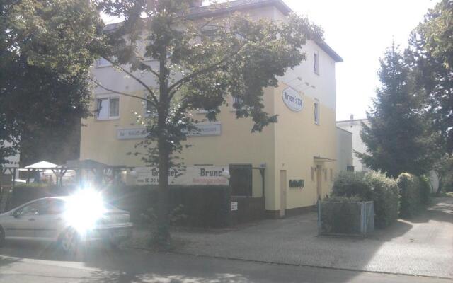 Hotel Dori's 108