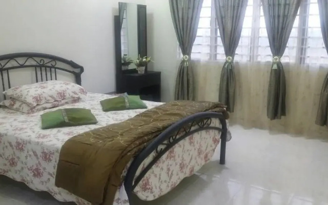 Cinta Kristal Villa Homestay Kajang
