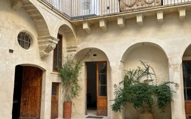 PALAZZO GARZIA - Dimora storica