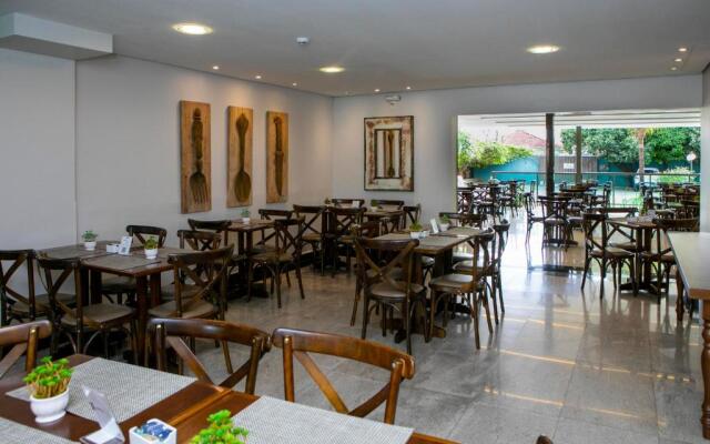 Hotel Castelo Inn