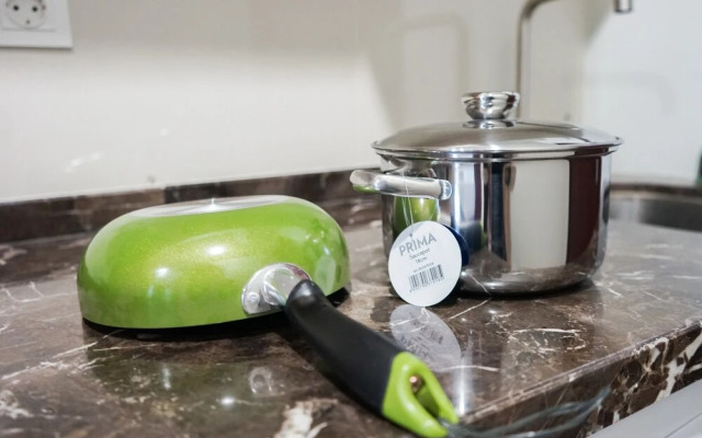 Stylish Studio Puri Mansion Apartment