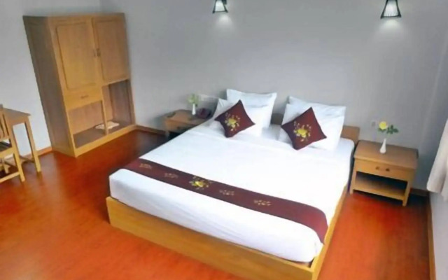 Golden Lotus Inle Hotel