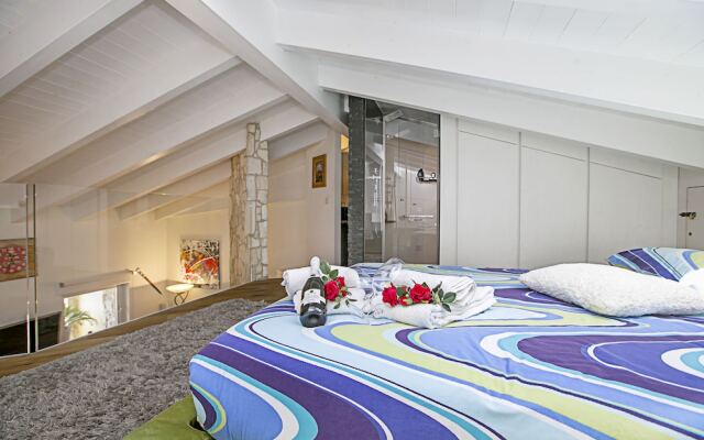 Riva Suite Lake View