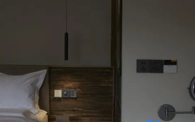 One Mountain House · Snowy Mountain Sunny Residential Homestay