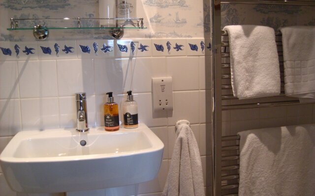 Coedllys Country House B&B
