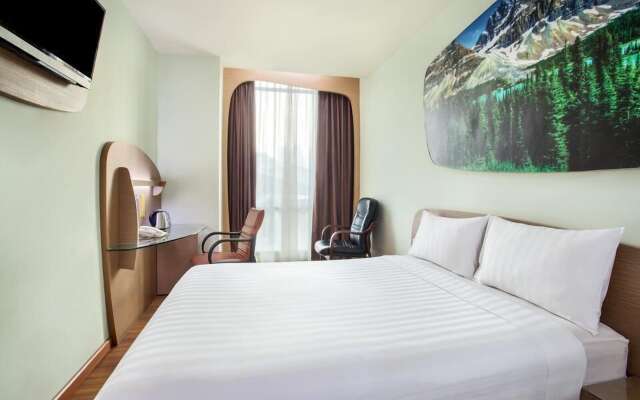 Business Hotel Tomang