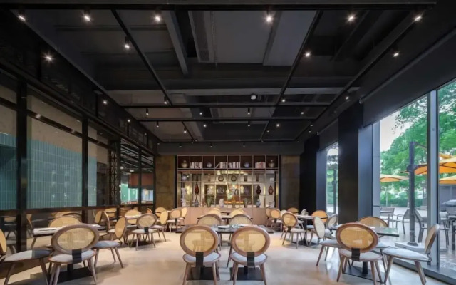 Shanghai T Plus Hotel Residence