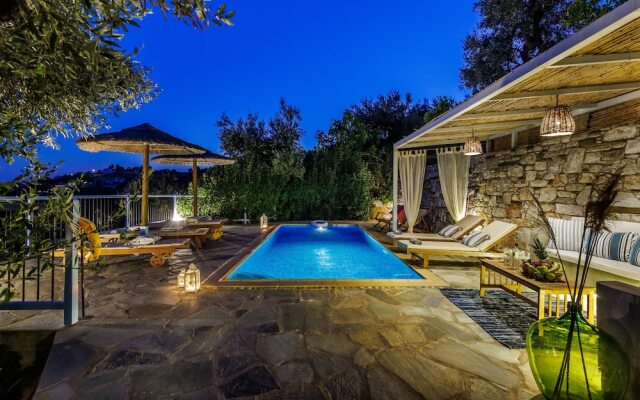 Villa Avaton With Magnificent sea View and Skopelos Town