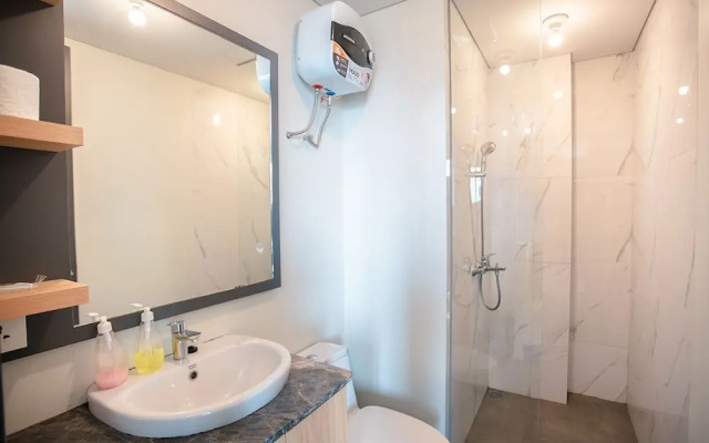 Palam Mansion at One Residence Apartment