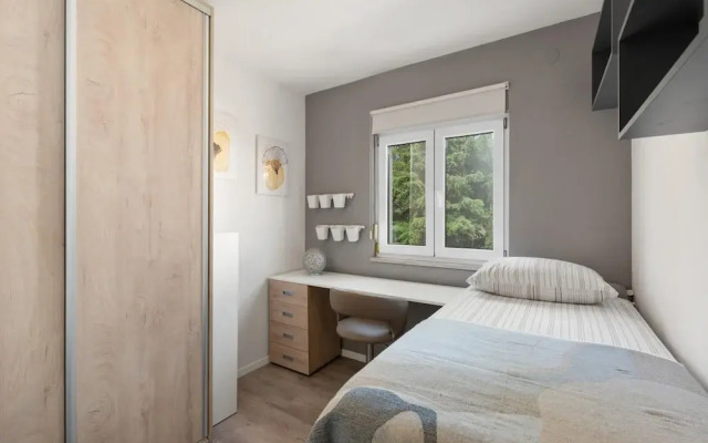 Premium Apartment With Patio