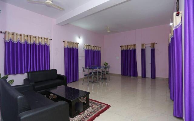 OYO 9345 Aditya Home