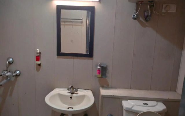 Chauhan Haveli Sector 51 Noida By F9 Hotels