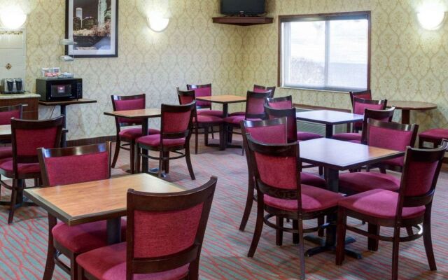 Comfort Suites Omaha Northwest