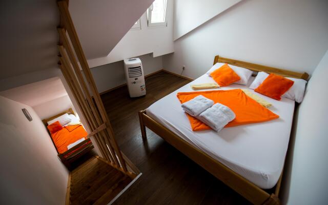 Hotel & Hostel Zagreb