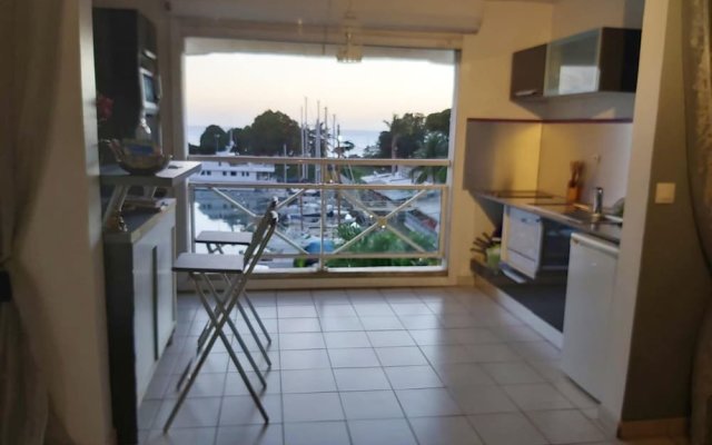 Apartment With one Bedroom in Gourbeyre, With Wonderful sea View and W