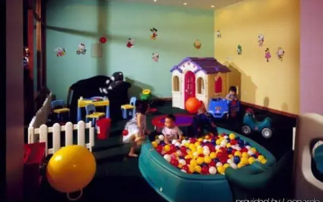 Lee Garden Service Apartment