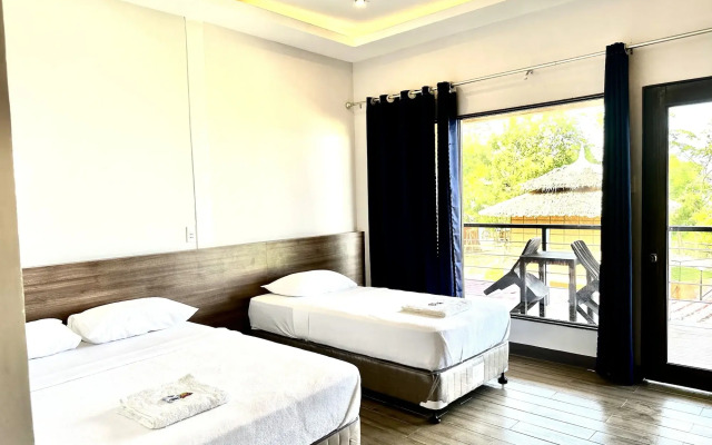 24/7 Lantawan Resort