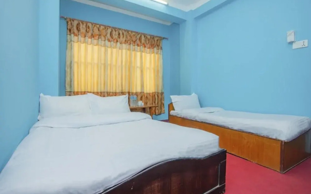 SPOT ON 571 Hotel Ashim